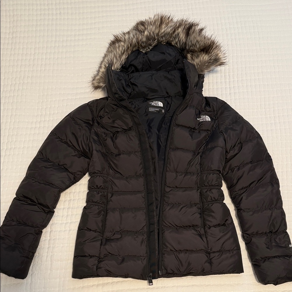 The North Face Women's Black Hooded Puffer Coat
